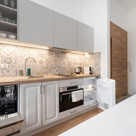 Lodz Jaracza Apt - Workspace, Parking, Park Nearby - By Rentujemy Exterior foto